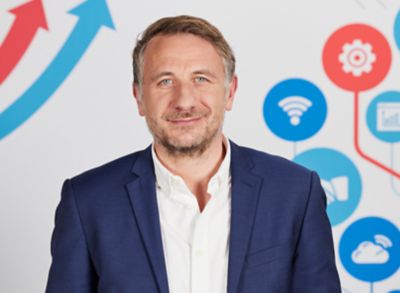 HR Kontakt: Stephan Hülsmann