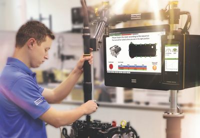 Assembly process with bolt location guidance and error proofing via Industrial PC