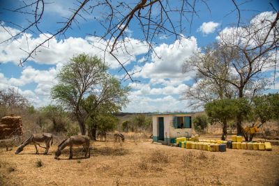 A water kiosk from afar