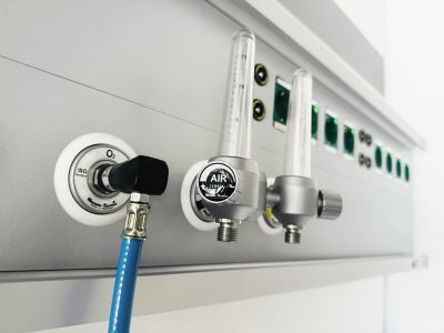 Product illustration of a bedhead flowmeter.