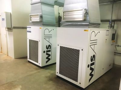 Twee olievrije schroefcompressoren type WISair