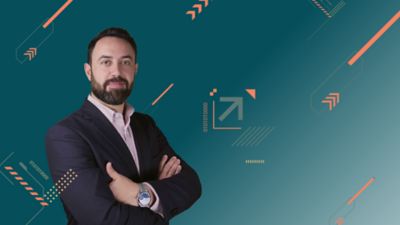 Portrait photo of Javier Marquina 