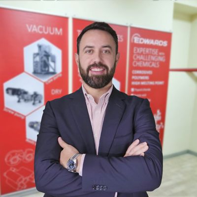 Portrait photo of Javier Marquina 