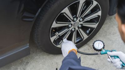 Fill in tyres compressor