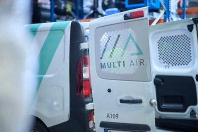 Multiair van with open doors