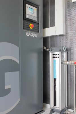 GA 30 FF compressor with NGP40 nitrogen generator