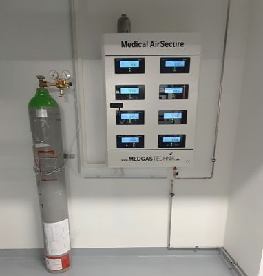 Product illustration of a medical gas alarm.
