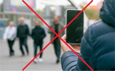 Incorrect image with the background out of focus.