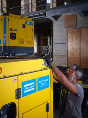 rental _electric_driven oil-free_compressor_transportation_with_lifting_eyes