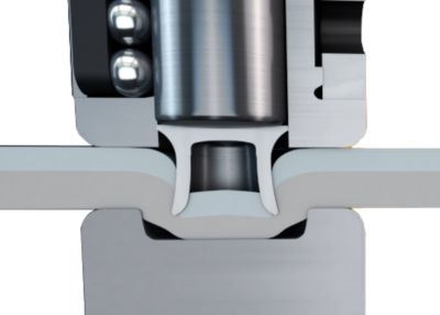 3. Patas de remache abocardadas en la chapa inferior sin perforar