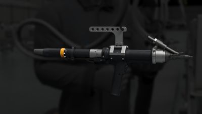 Screw feeding HH swivel arm