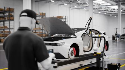 Tightening-Cobot-Car