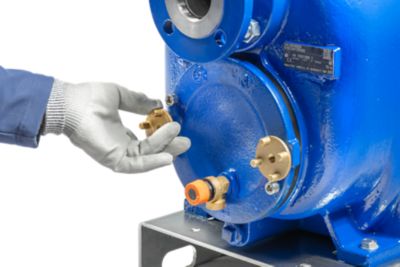 Removing pump inspection cover for cleaning operations - phase no. 1