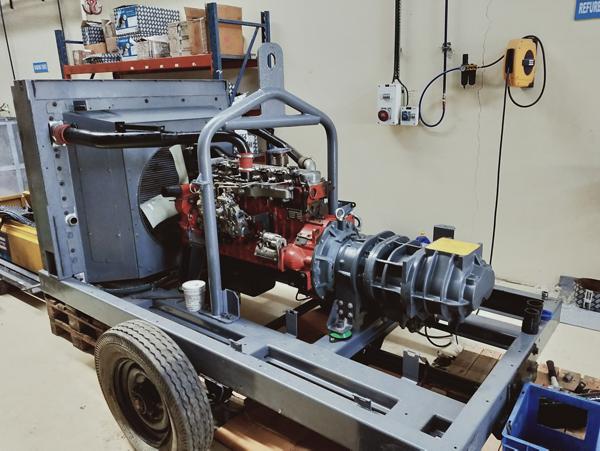 XAT266 portable air compressor refurbishment work in progress in Maharashtra
