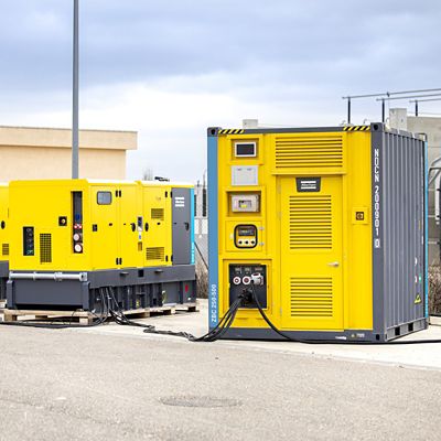 ZenZe energy storage systems with generator