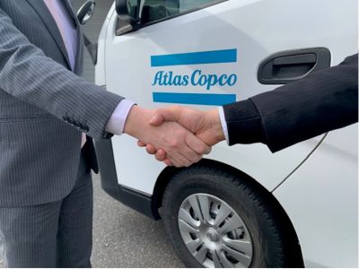  "再生エナジー体験ブース"で最新省エネコンプレッサー体験