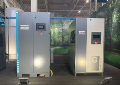  "再生エナジー体験ブース"で最新省エネコンプレッサー体験