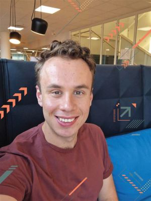 Fredrik Ekstedt Karpers in the office.