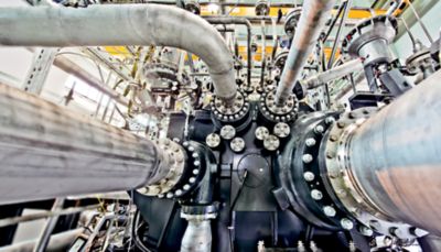 integrally geared turbocompressor for high pressure CO2