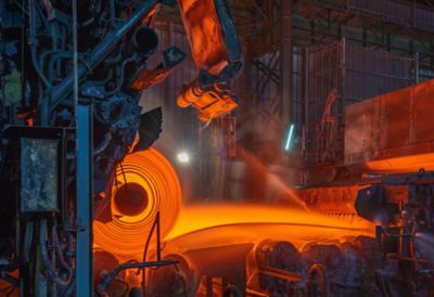 Heißwalzen im Walzwerk