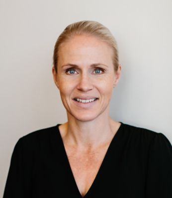 Linnea Grönwall - Investor Relations Officer