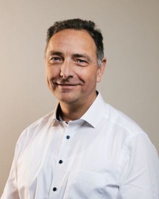 Peter Kinnart, Senior Vice President, Chief Financial Officer