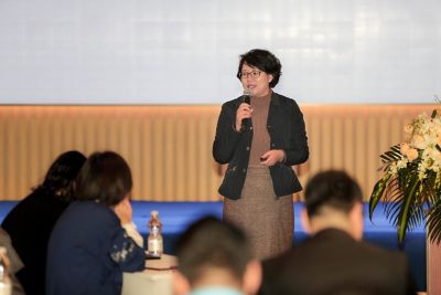 Tracy Li, Vice President Logistics in Vacuum Technique Service and Vacuum Semiconductor Service, China